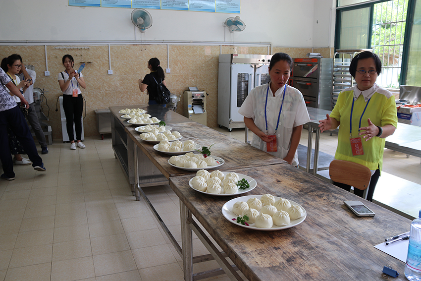 4-中式面點(diǎn)師評(píng)比.JPG