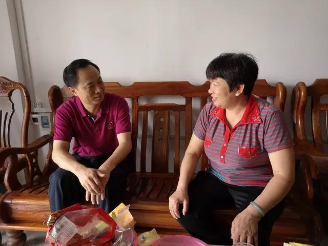 崇敬勞模，關(guān)愛(ài)走訪暖人心