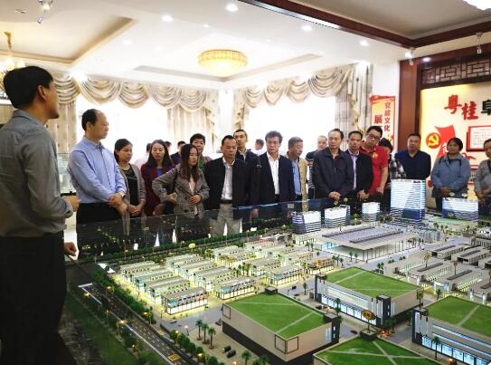 梧州市總工會(huì)組織考察北流市桂龍翔農(nóng)貿(mào)物流產(chǎn)業(yè)園區(qū)