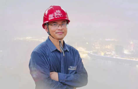 【初心鑄匠心】黃學(xué)能：超特高壓輸電線路“刀鋒上的舞者”