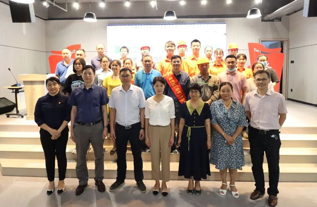 喜迎二十大 清廉家風(fēng)進園區(qū)