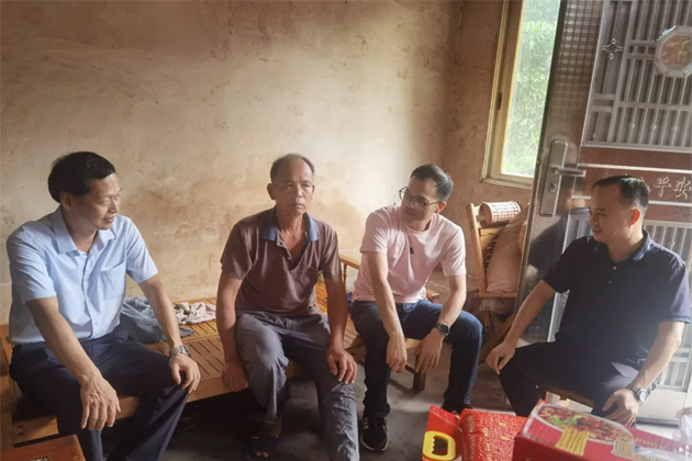 市總工會開展入戶走訪，助力鄉(xiāng)村振興工作