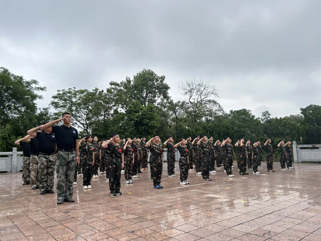 點(diǎn)亮夏日，共促成長(zhǎng)丨梧州市“陽(yáng)光少年”工會(huì)夏令營(yíng)暖心瞬間回顧