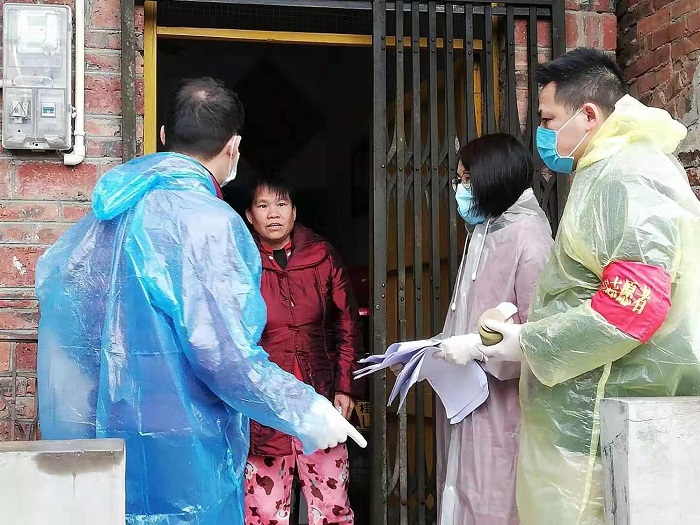 萬(wàn)秀區(qū)總工會(huì)發(fā)揮工會(huì)職能全力阻擊疫情