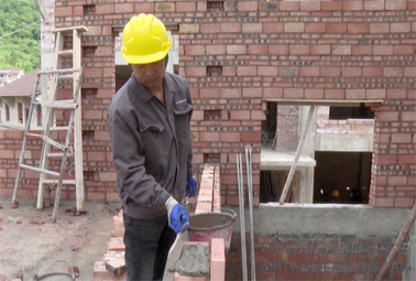 泥瓦工、快遞員也能評(píng)高層次人才，還有人獲100萬補(bǔ)貼