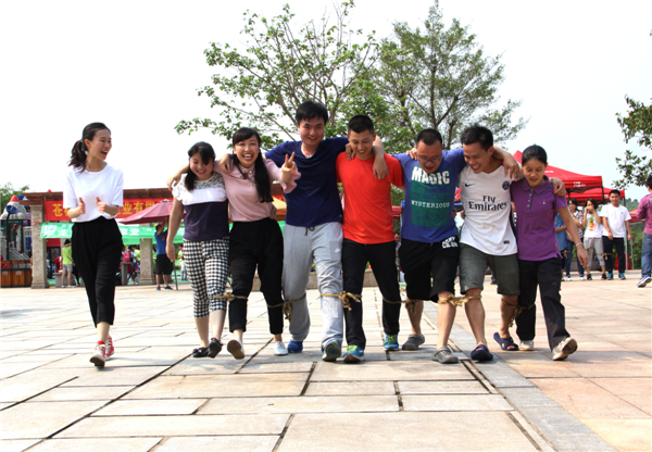 蒼梧電業(yè)公司組織開(kāi)展團(tuán)員青年戶外拓展訓(xùn)練活動(dòng)