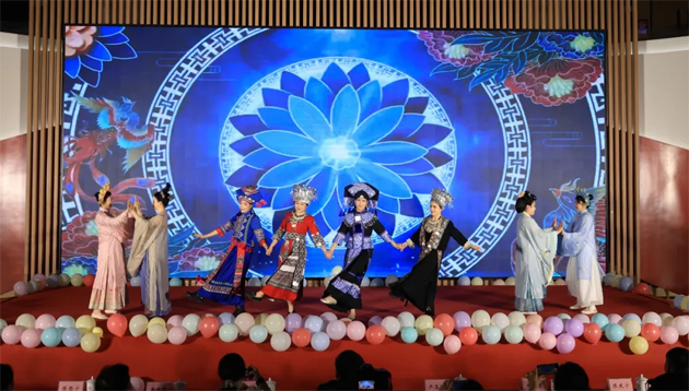 “三八”國(guó)際婦女節(jié)期間，我市各級(jí)工會(huì)舉辦系列慶?；顒?dòng)