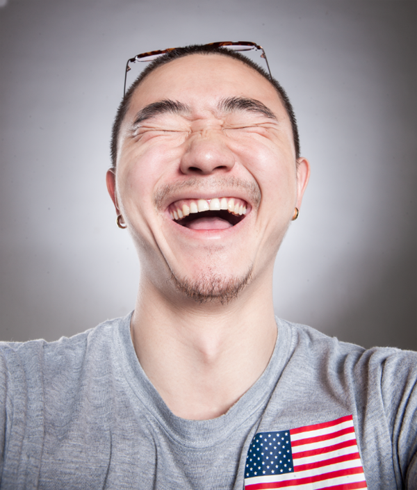 周正，男， 85后攝影師，浙江杭州人